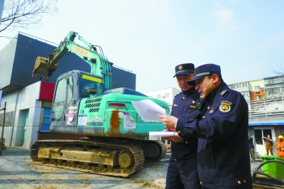 hmin9487_b.jpg