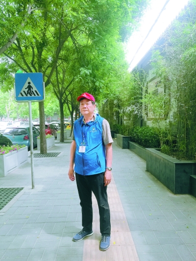 lhao95105_b.jpg