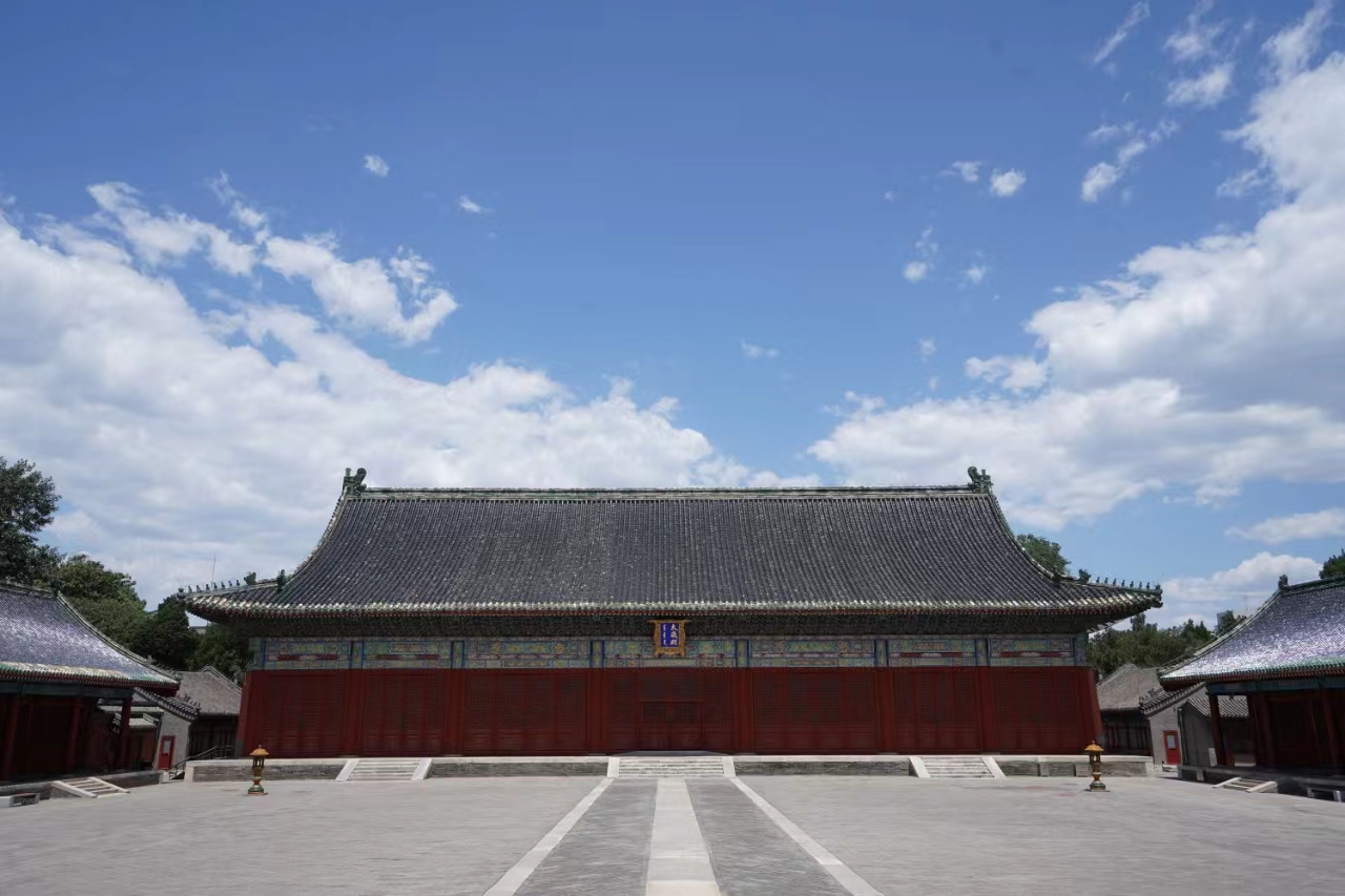 北京古代建筑博物馆为历史类专题性博物馆。以全国文物保护单位——北京先农坛古建筑群为馆址,位于北京市西城区东经路21号，是国内第一座收藏、研究、展示中国古代建筑技术与艺术和研究展示先农坛历史文化的专题性博物馆。