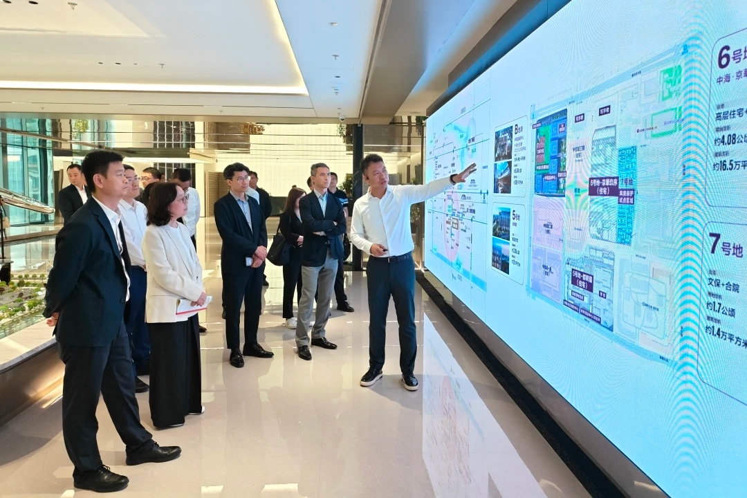 香港特区政府发展局代表团到西城区调研