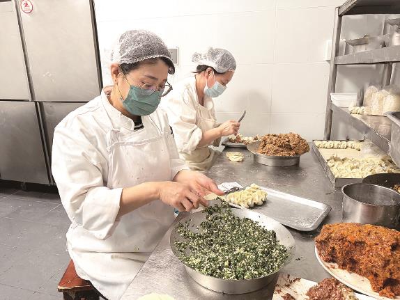 备货2000斤饺子 激活立冬“暖经济”