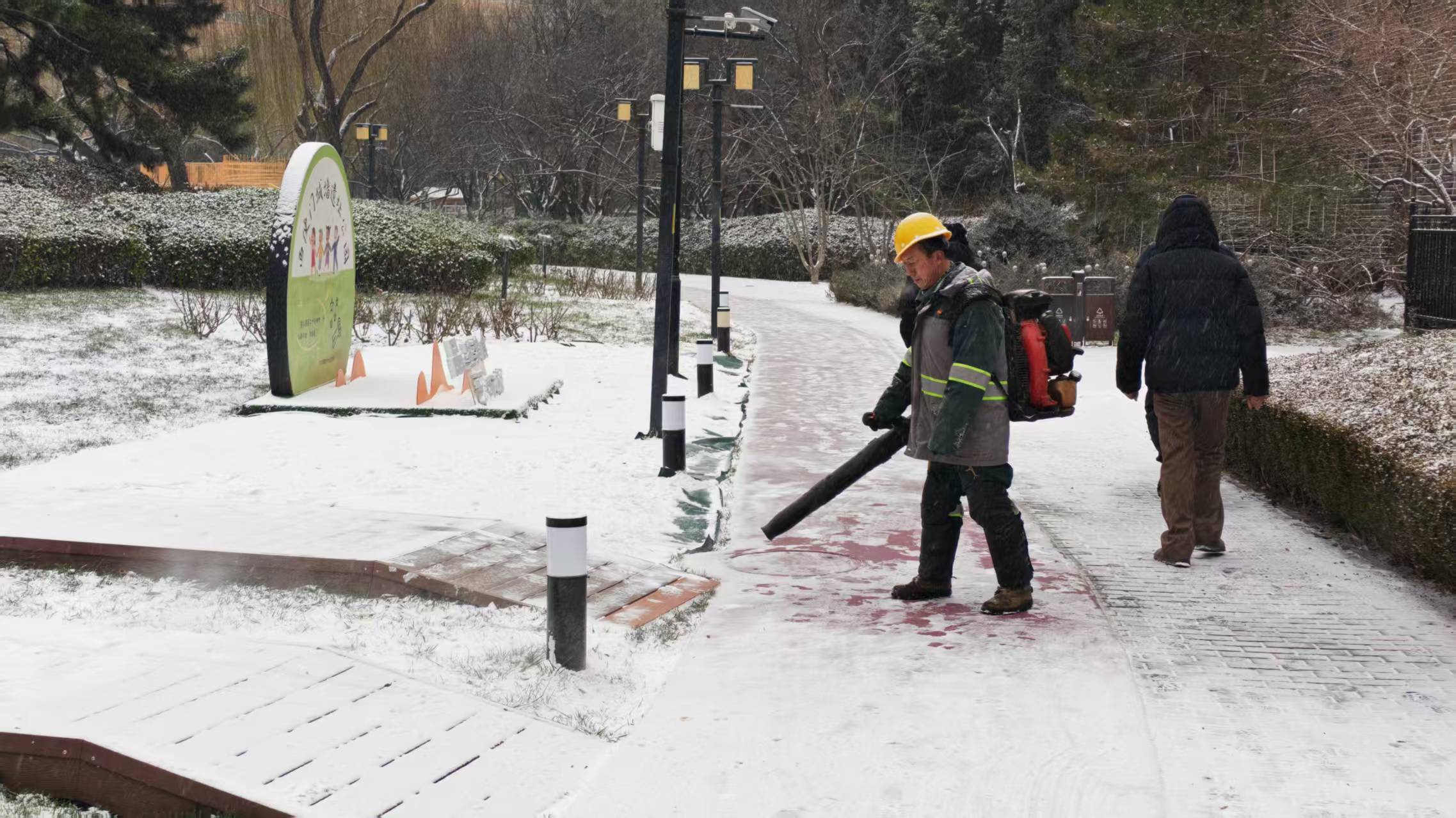 1765526675920073086.jpg 1765526675920073086.jpg